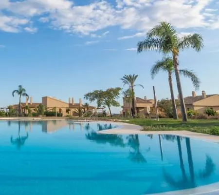 Sea And Mountain View With 4 Pools